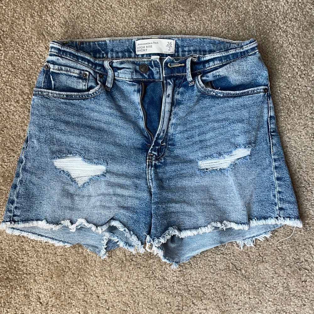 A&F Love Curve High Rise Short